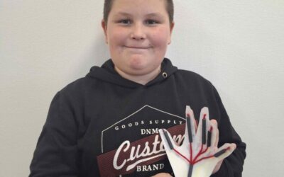 Izrada modela ruke služeći se slamkom i konopom