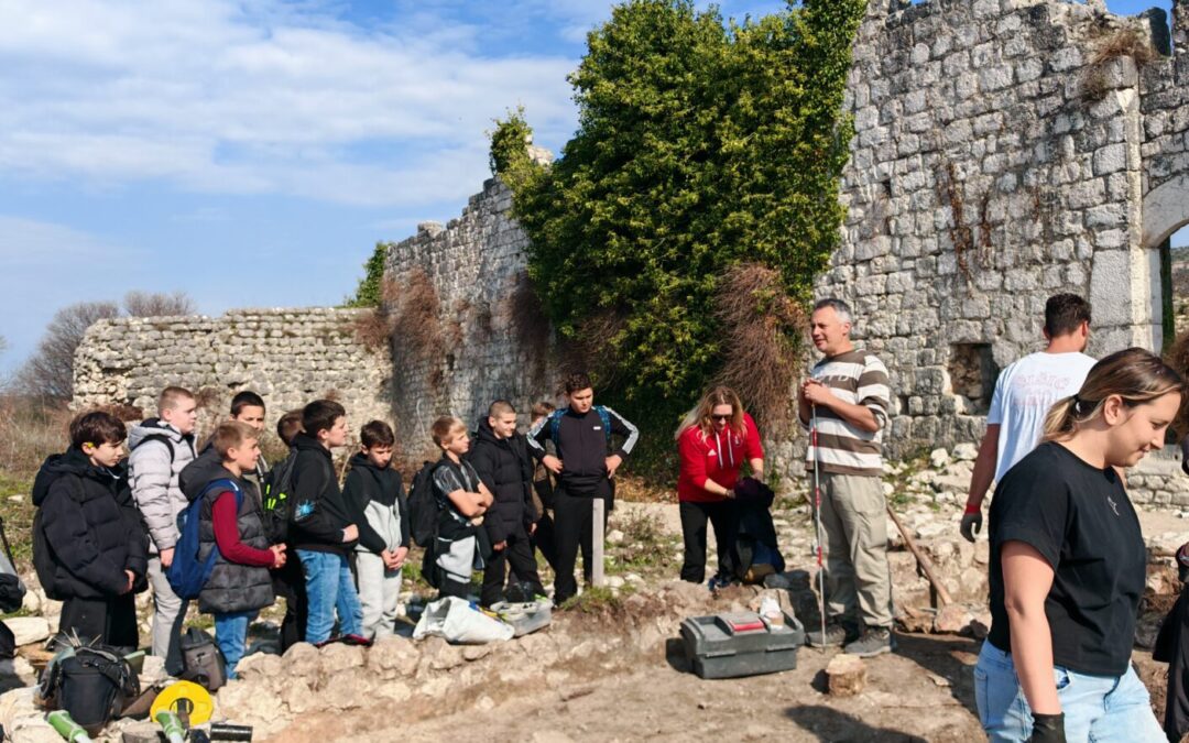 Učionica na otvorenom: od Starog grada Vrane do ptica Vranskog jezera